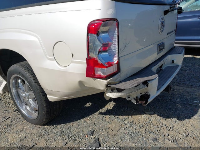 2004 CADILLAC ESCALADE ESV 3GYFK66N44G231652 Photo 5