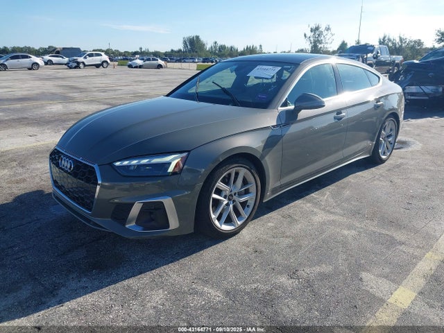 2024 AUDI A5 SPORTBACK WAUFACF53RA095038 Photo 1