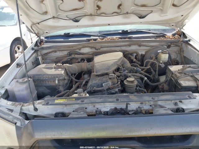 Toyota 2tr-fe 2015 5TFTX4CN8FX054895 Image 10