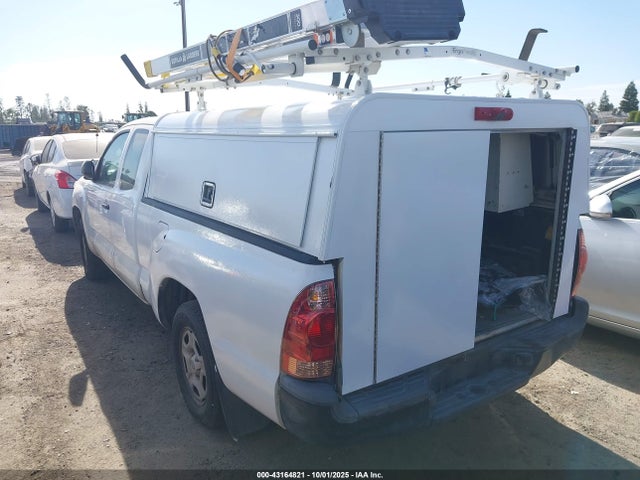 Toyota 2tr-fe 2015 5TFTX4CN8FX054895 Image 3