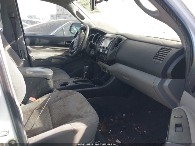 Toyota 2tr-fe 2015 5TFTX4CN8FX054895 Image 5