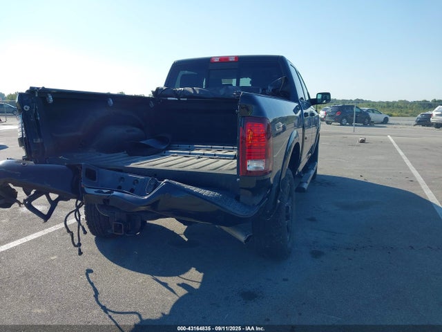 3C6UR5FJ9HG600938 RAM 2500