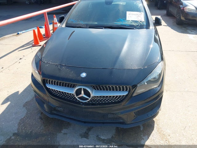 WDDSJ4GB8EN104787 Mercedes-Benz CLA-Class