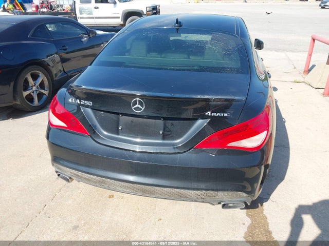 WDDSJ4GB8EN104787 Mercedes-Benz CLA-Class