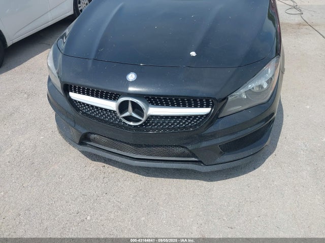 WDDSJ4GB8EN104787 Mercedes-Benz CLA-Class