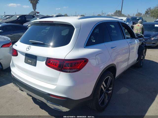 W1N0G8DB0MF869599 Mercedes-Benz m264