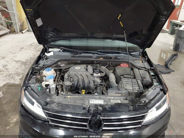 3VW2K7AJ9FM214216 Volkswagen 2015