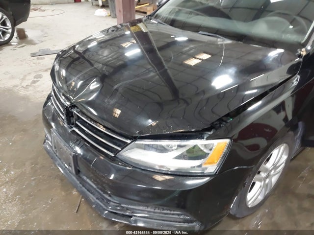 3VW2K7AJ9FM214216 Volkswagen 2015