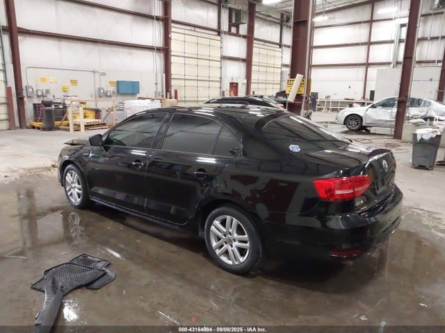 3VW2K7AJ9FM214216 Volkswagen 2015