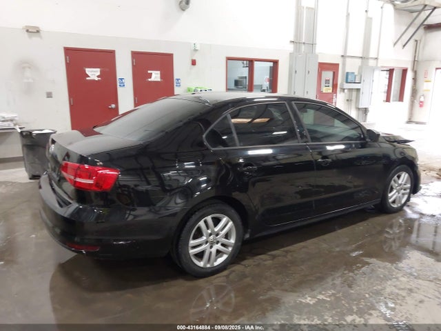 3VW2K7AJ9FM214216 Volkswagen 2015