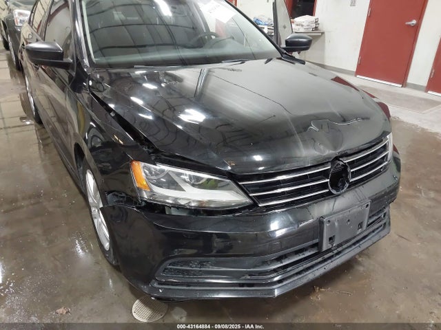 3VW2K7AJ9FM214216 Volkswagen 2015