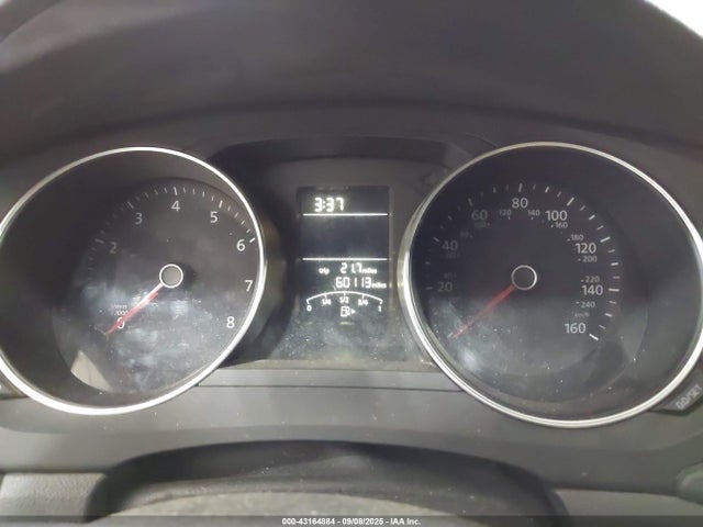 3VW2K7AJ9FM214216 Volkswagen 2015