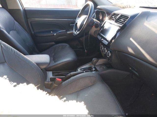 2018 MITSUBISHI OUTLANDER SPORT JA4AP4AW1JZ026169 Photo 4