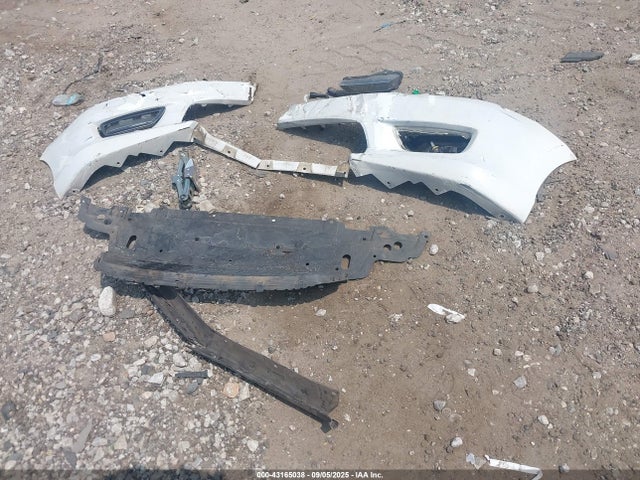Honda j35y1 2015 1HGCR3F85FA001070 Image 12