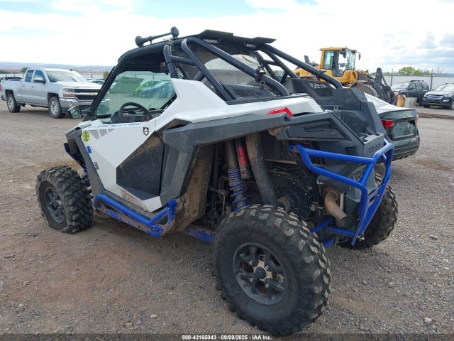 3NSRAD927LG826326 Polaris Rzr Pro Xp