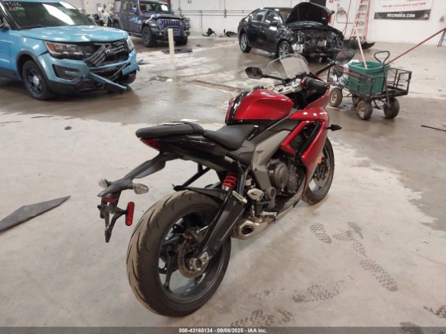 2025 TRIUMPH MOTORCYCLE DAYTONA SMTL23UFXSTBY0021 Photo 3