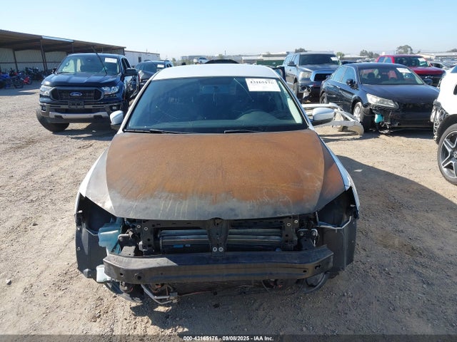 3VW2B7AJ6HM389722 Volkswagen 1.4 tsi