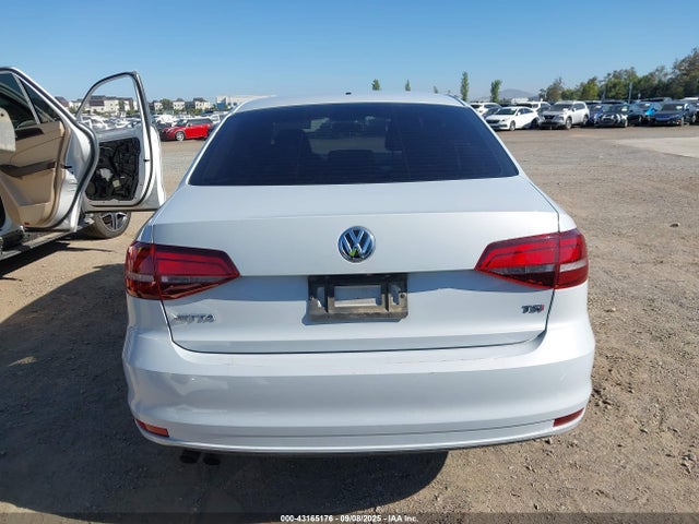 3VW2B7AJ6HM389722 Volkswagen 1.4 tsi