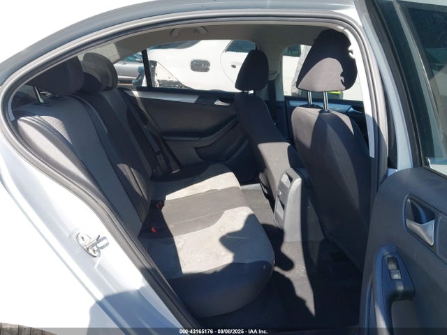 3VW2B7AJ6HM389722 Volkswagen 1.4 tsi