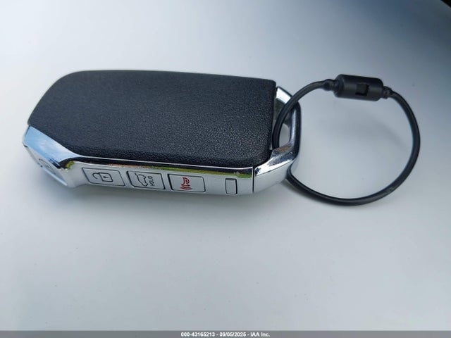 KNDCR3L14R5114494 KIA 2024