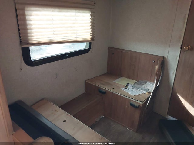 Forest River 2018 2018 4X4TRLU19JD418150 Image 12