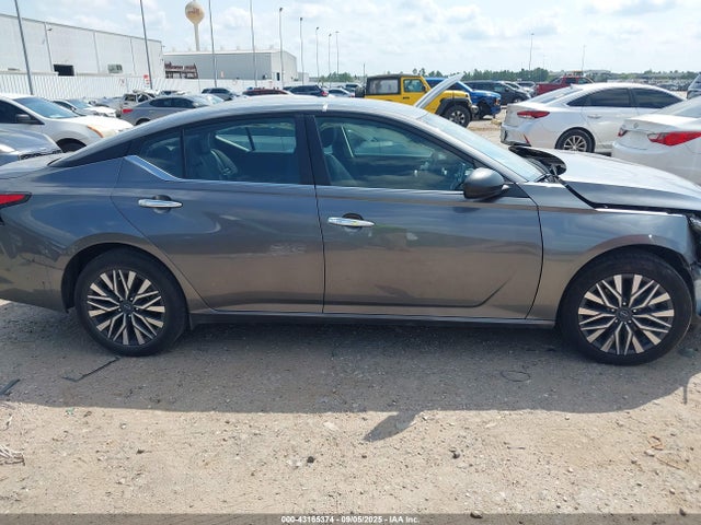 Nissan 2024 2024 1N4BL4DV6RN370937 Image 14