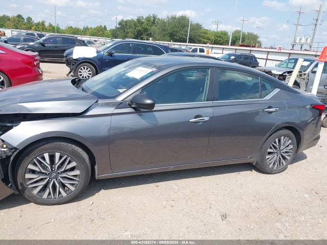 Nissan 2024 2024 1N4BL4DV6RN370937 Image 15