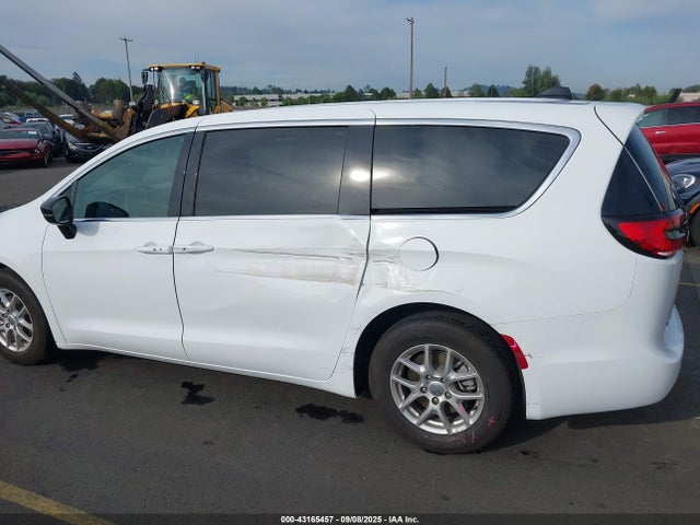 Chrysler 2025 2025 2C4RC1BG3SR556343 Image 17