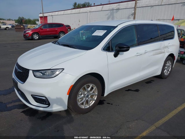 Chrysler 2025 2025 2C4RC1BG3SR556343 Image 2