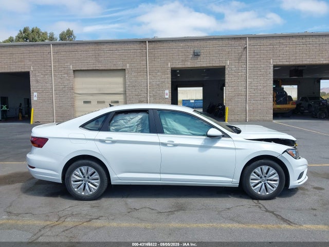 3VWC57BU8KM208275 Volkswagen 1.4 tsi