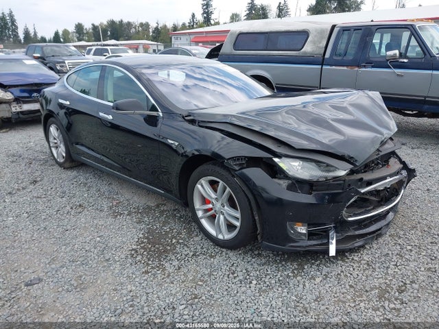 2013 TESLA MODEL S 5YJSA1CN6DFP19862 Photo 0