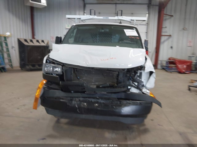 1GTW7AFP1P1109345 GMC lv1