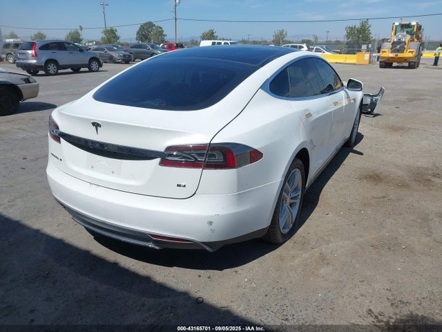 2013 TESLA MODEL S 5YJSA1DN8DFP16265 Photo 3