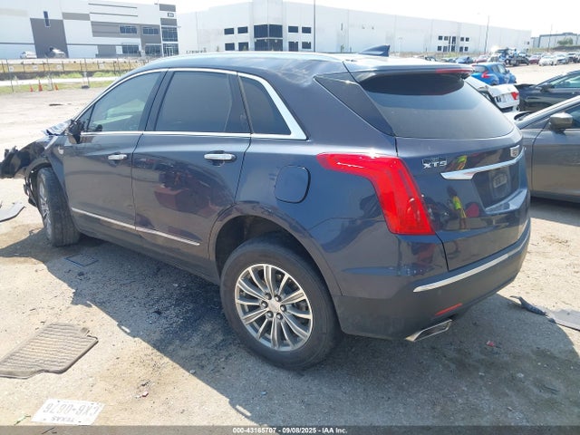 2018 CADILLAC XT5 1GYKNCRSXJZ246495 Photo 2