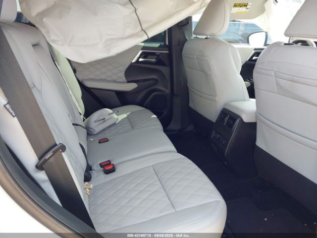 2022 MITSUBISHI OUTLANDER JA4J4VA8XNZ057572 Photo 7