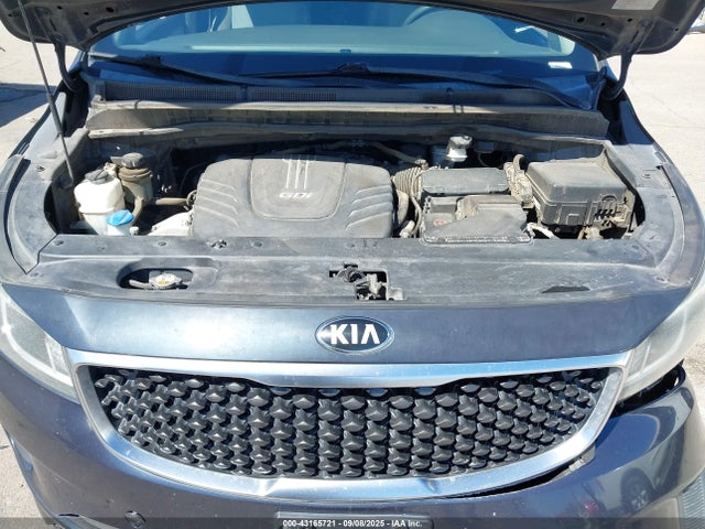 KNDMB5C17H6221696 KIA Sedona
