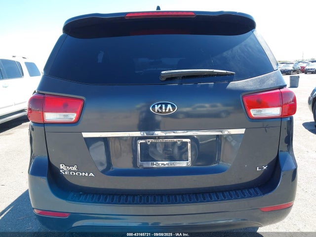 KNDMB5C17H6221696 KIA Sedona