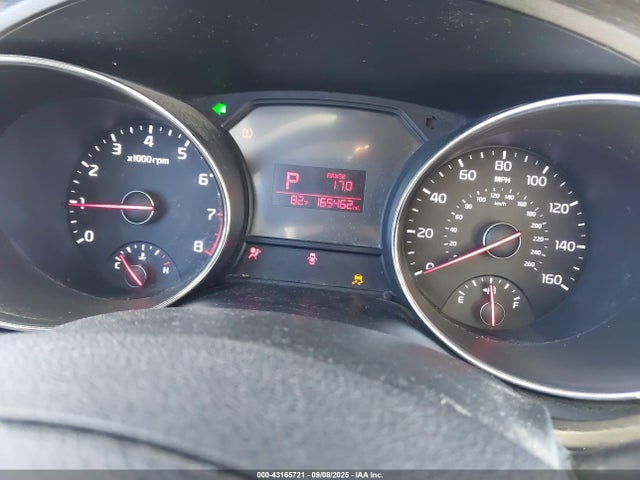 KNDMB5C17H6221696 KIA Sedona
