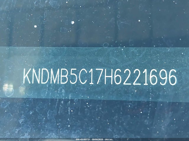 KNDMB5C17H6221696 KIA Sedona