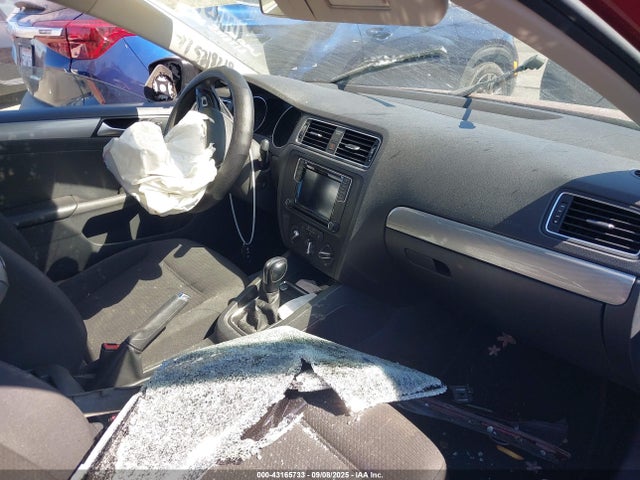 3VWD67AJ2GM245483 Volkswagen 1.4t