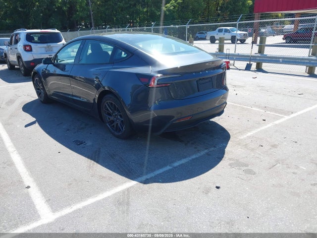 2025 TESLA MODEL 3 5YJ3E1EA4SF918358 Photo 2