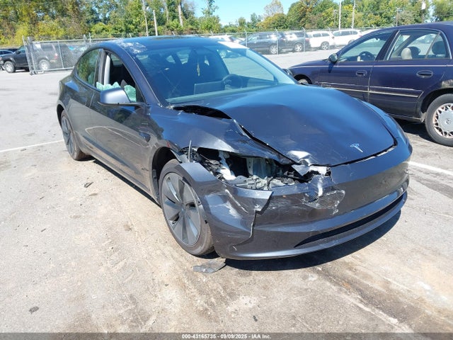 2025 TESLA MODEL 3 5YJ3E1EA4SF918358 Photo 5