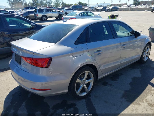 2016 AUDI A3 WAUA7GFF0G1019797 Photo 3