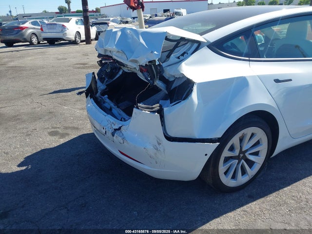 2022 TESLA MODEL 3 5YJ3E1EA5NF324883 Photo 3