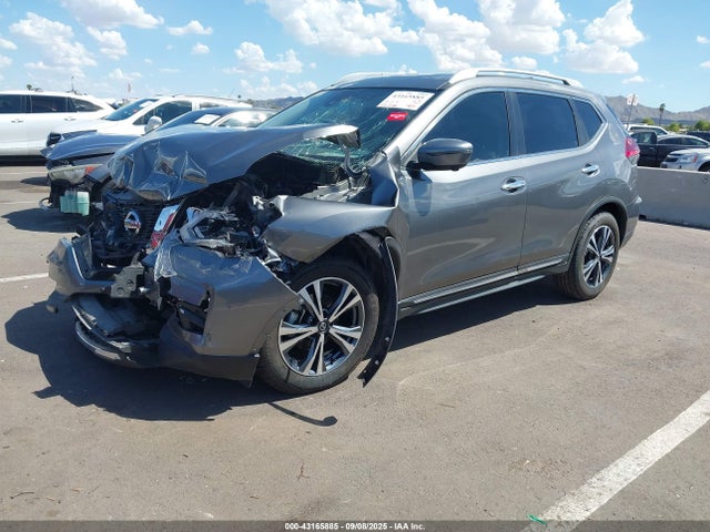 Nissan 2017 2017 JN8AT2MT2HW382136 Image 2