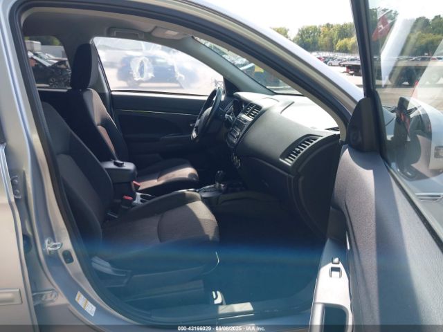 2017 MITSUBISHI OUTLANDER SPORT JA4AR3AU6HZ001037 Photo 4