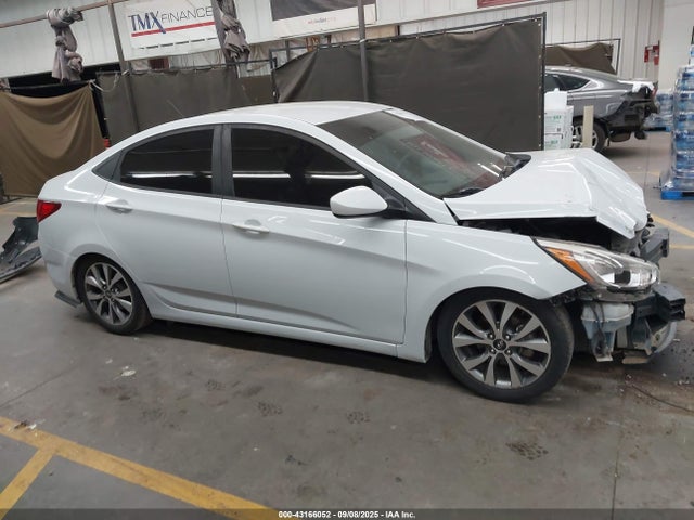 KMHCT4AE0HU376669 Hyundai 2017