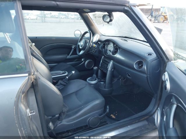 2006 MINI COOPER S WMWRH33536TK59451 Photo 4