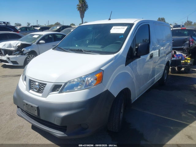 Nissan NV200 2018 3N6CM0KN6JK701790 Image 2