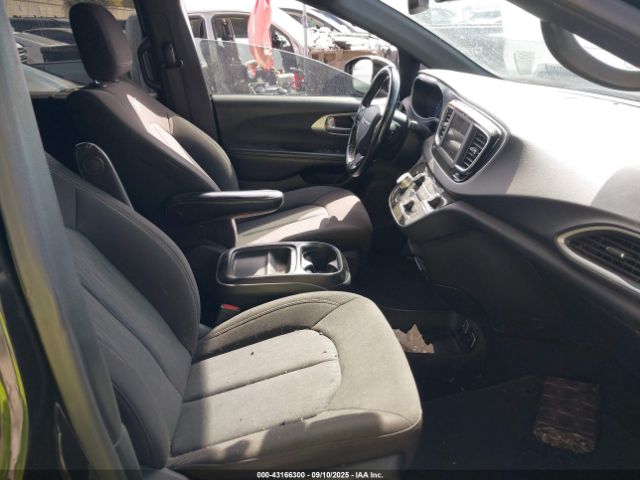 2020 CHRYSLER PACIFICA 2C4RC1FG2LR282130 Photo 4